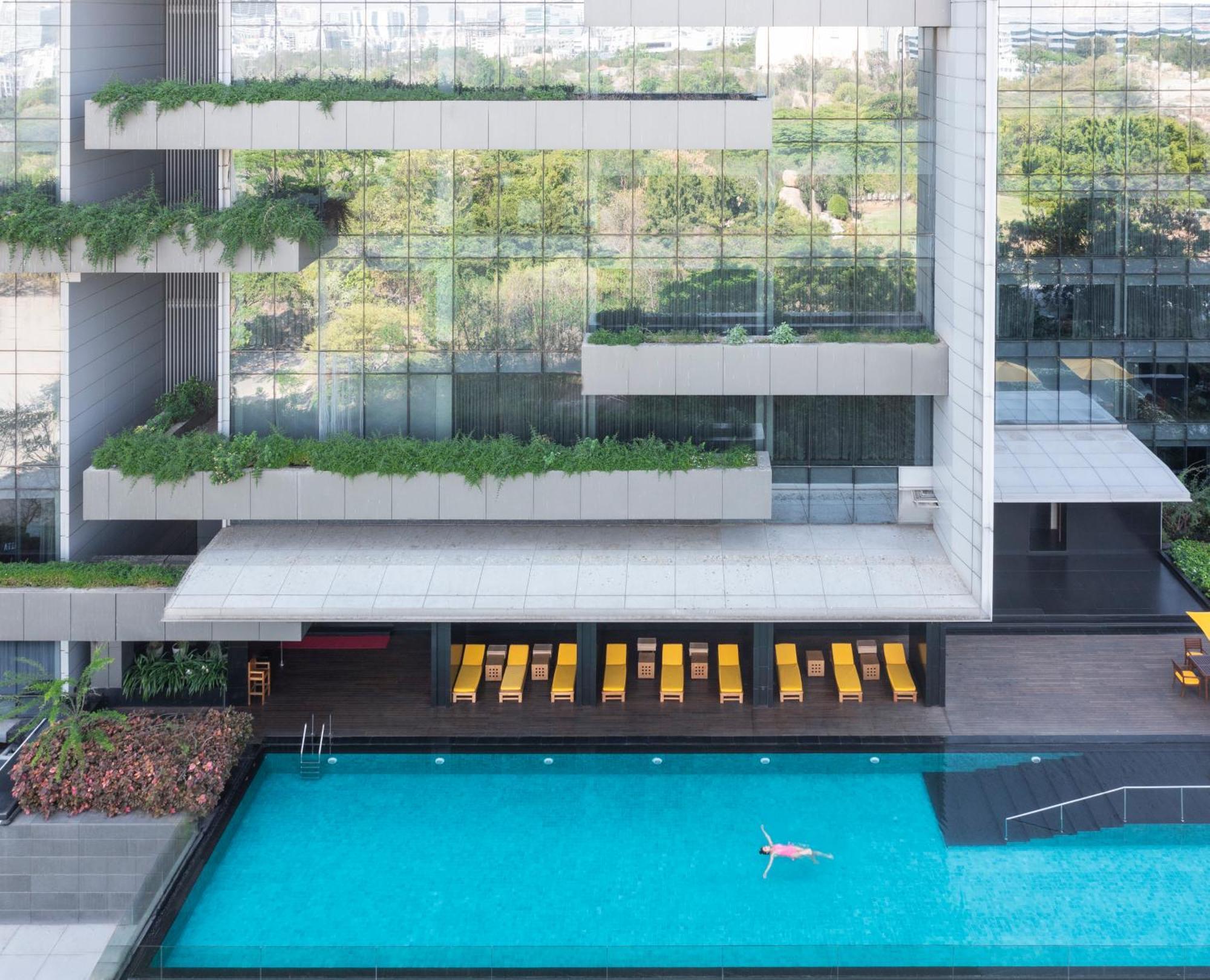 Trident Hyderabad Otel Dış mekan fotoğraf The Park, Hyderabad